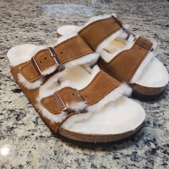 ✨Birkenstock Arizona Shearling Sandal in Tan✨ - Picture 8 of 13